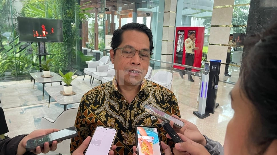 Rupiah Tembus Rp17.500, ESDM Mulai Bahas Nasib Subsidi BBM