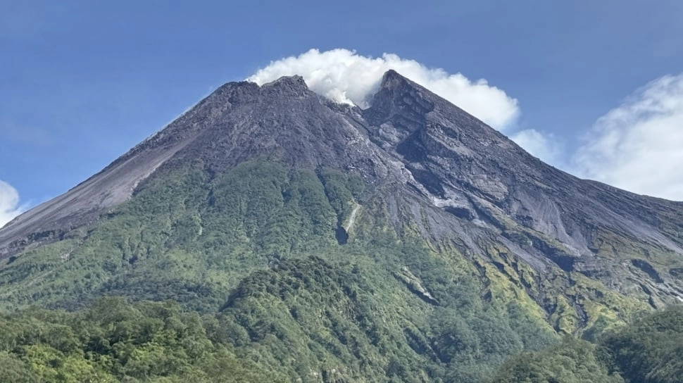 Balai TNGM Catat 60 Pendaki Ilegal Gunung Merapi dalam Setahun, Haus Validasi-FOMO Jadi Pemicu