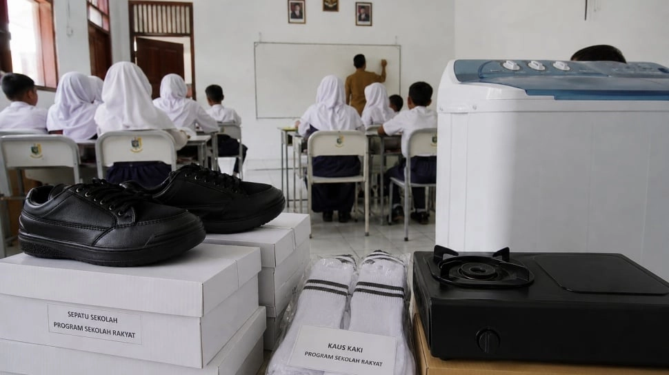 Daftar Pengadaan Mewah di Sekolah Rakyat: Sepatu sampai Bingkai Foto Prabowo Bernilai Miliaran