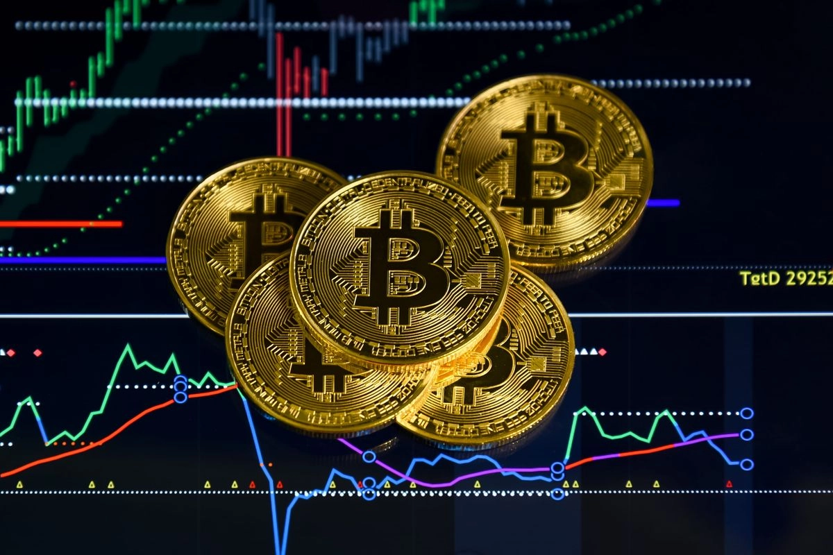 Harga Bitcoin Bergerak Fluktuatif, Level 82.000 Dollar AS Jadi Penentu