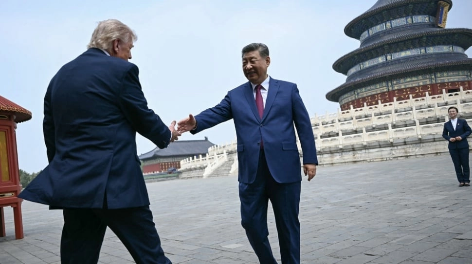 AS Takut Disadap? Rombongan Trump Buang Semua Barang China Sebelum Naik Air Force One