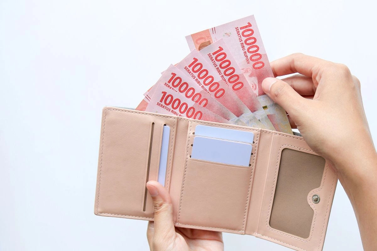 Rupiah Melemah, Tetap Bisa Liburan ke Luar Negeri? Ini Kata Pakar