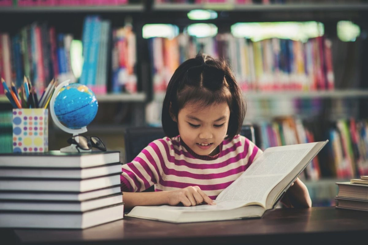 Tips Membuat Anak Gemar Membaca tanpa Dipaksa, Menurut Psikolog