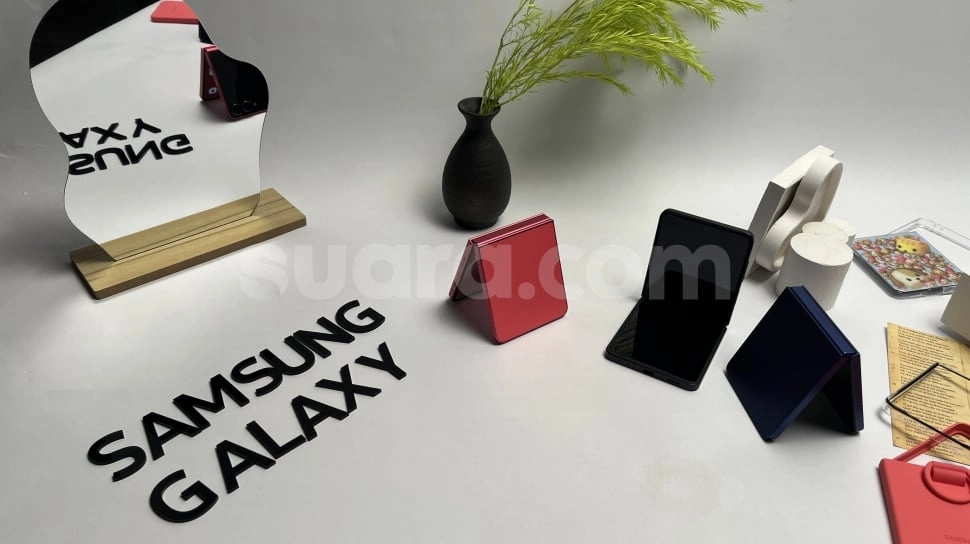 Samsung Galaxy Z Flip 8 Disebut Jadi HP Lipat Clamshell Terakhir, Ini Penyebabnya