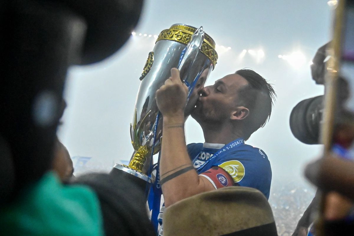 Persib di Ambang Hattrick Juara, Tak Ada Mimpi yang Terlalu Besar