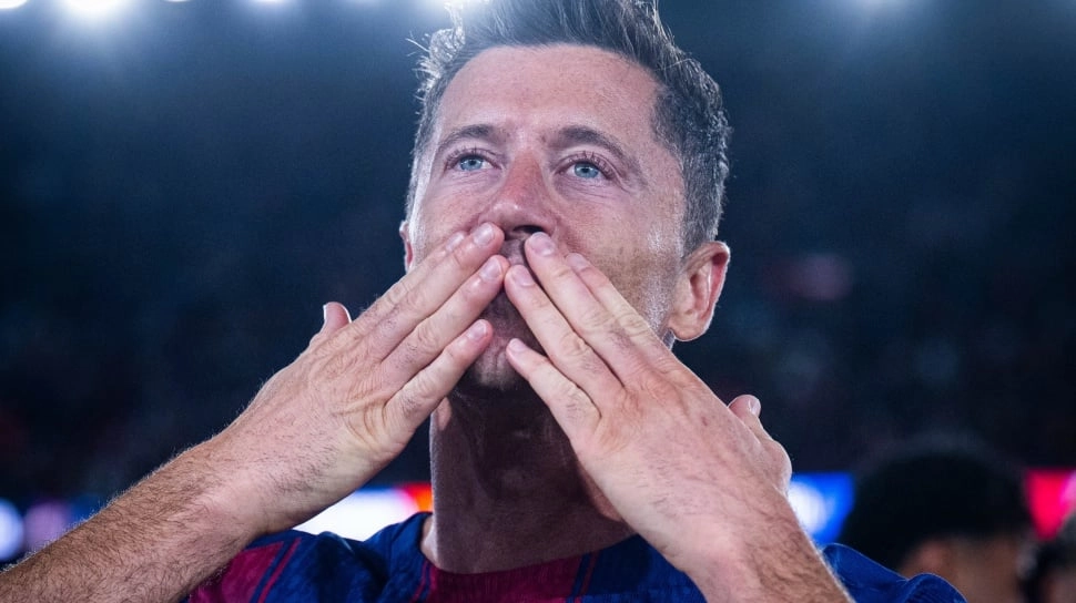 Pidato Perpisahan dengan Barcelona, Lewandowski Tetap Singgung Liga Champions