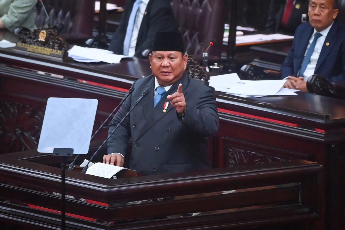 Prabowo: Beking Biasanya Seragam Hijau atau Coklat, Betul?