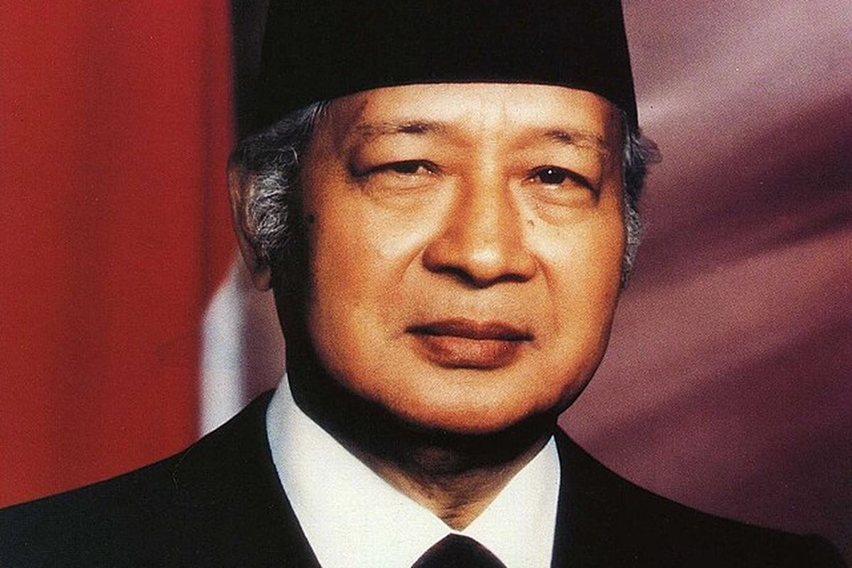 28 Tahun Lalu Soeharto Nyatakan Mundur Setelah Aksi Demonstrasi Bertahan 10 Hari