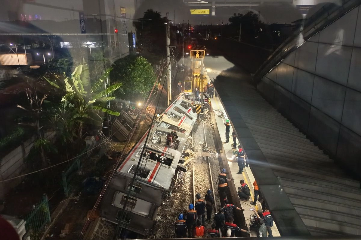 KNKT: KA Argo Bromo Sudah Mengerem 1,3 Km Sebelum Tabrak KRL di Bekasi Timur