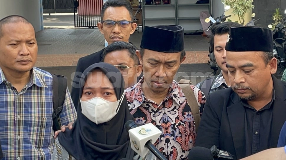 Pistol Ditembakkan Dua Kali, Putri Ahmad Bahar Ungkap Malam Mencekam di Markas GRIB Jaya