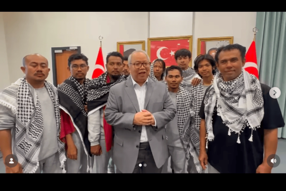 Akhirnya! 9 WNI Bebas dari Cengkeraman Tentara Zionis