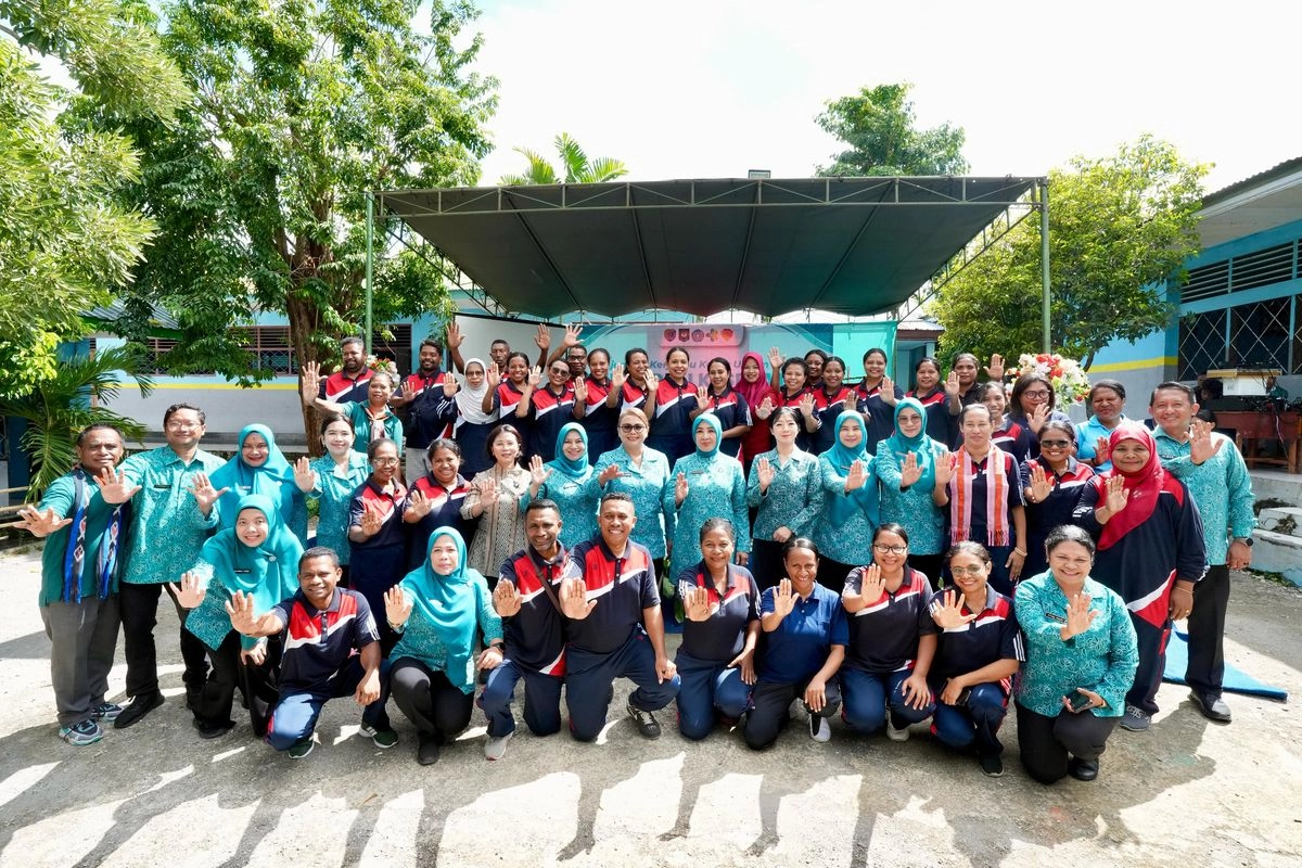 Ketum TP PKK Dorong Kesadaran Kesehatan Pelajar Alor melalui Cek Kesehatan Gratis