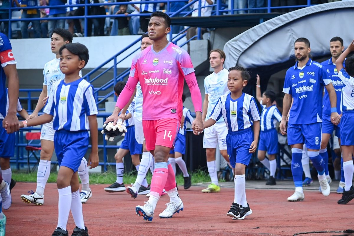 Persib dan Borneo FC Berebut Gelar Juara, Ini Prediksi Bung Kus