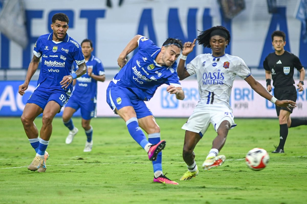 Persib Ukir Sejarah Hattrick Juara, Tak Terkalahkan di GBLA