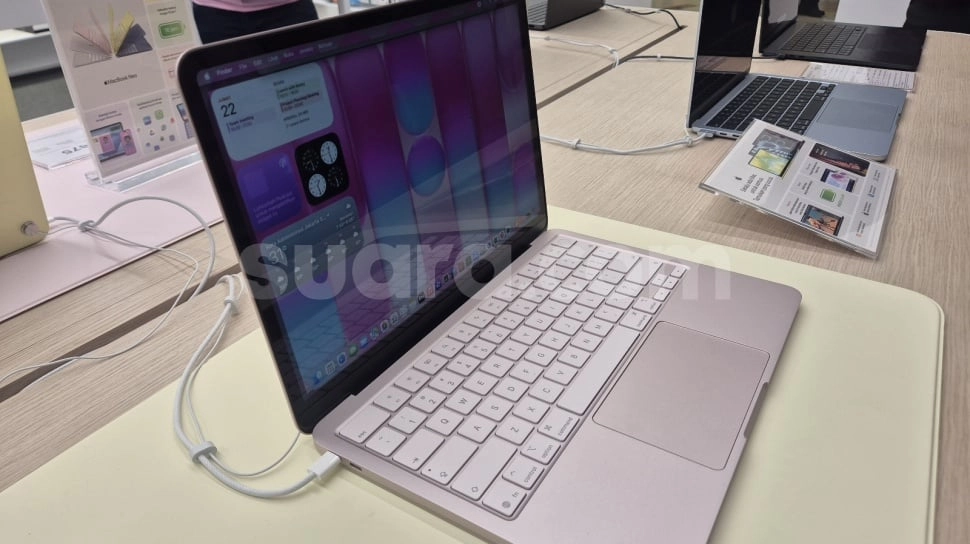 Di Tengah Dolar AS Menguat, Retail Ini Punya Cara Bikin Harga Gadget Tetap Terjangkau