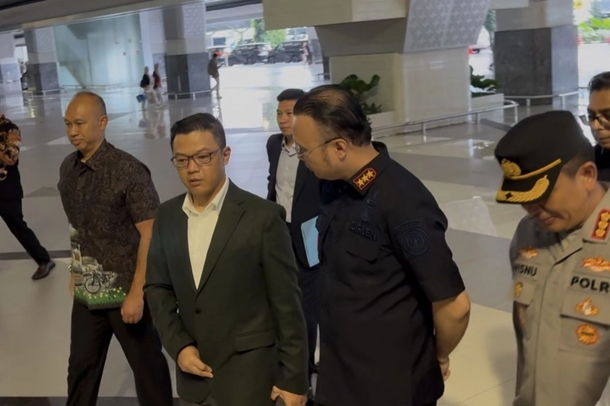 Jelang Kedatangan 9 WNI yang Dibebaskan Isarel, Menlu Sugiono Tiba di Soekarno-Hatta