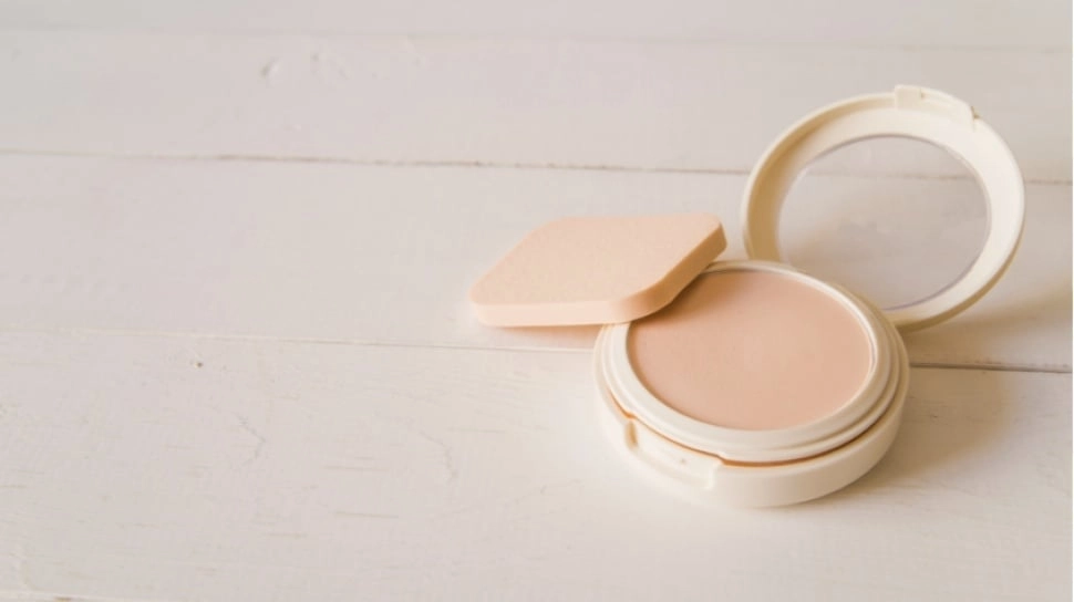 5 Produk Complexion di Indomaret, Bikin Makeup Mulus dan Tahan Lama