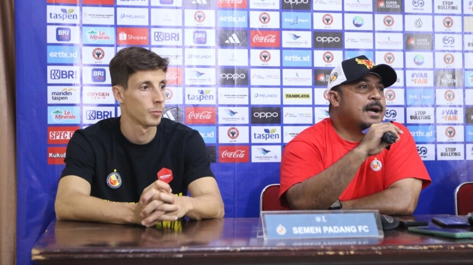 Imran Nahumarury Bertekad Bawa Semen Padang Kembali ke Super League