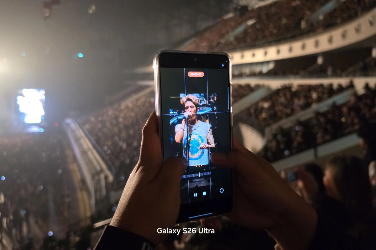 Nonton One Ok Rock dari Tribun Belakang, Kamera Galaxy S26 Ultra Tak Goyah Hadapi Backlight dan Laser