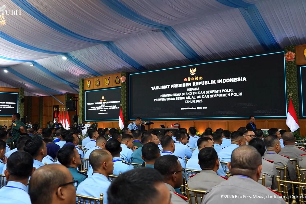 Prabowo Beri Taklimat ke 1.000 Perwira Siswa Sesko TNI dan Sespimti Polri di Bandung