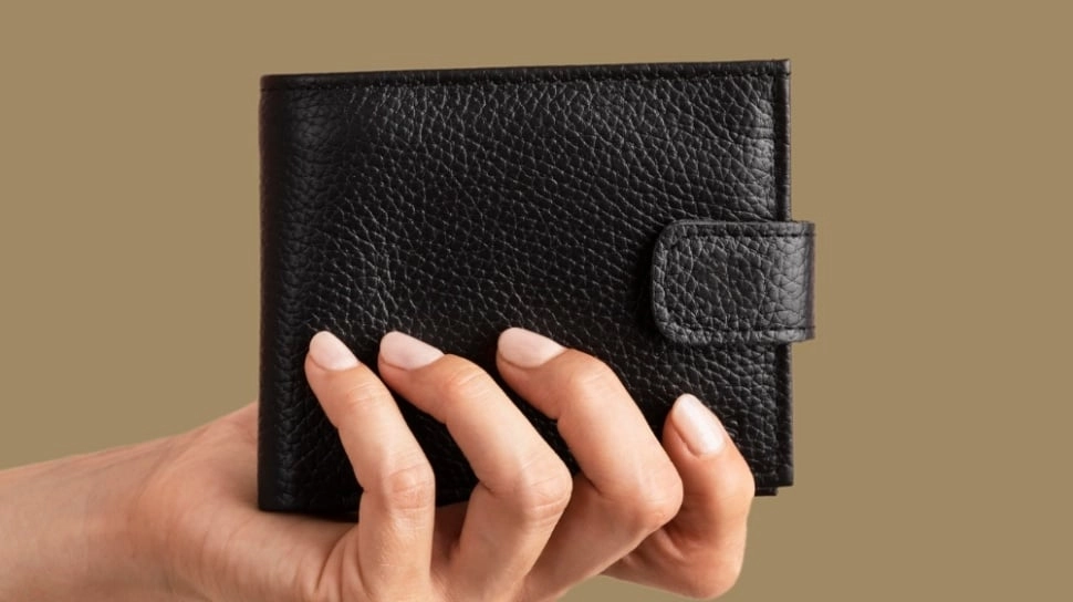7 Warna Dompet Penarik Rezeki Menurut Fengshui dan Maknanya