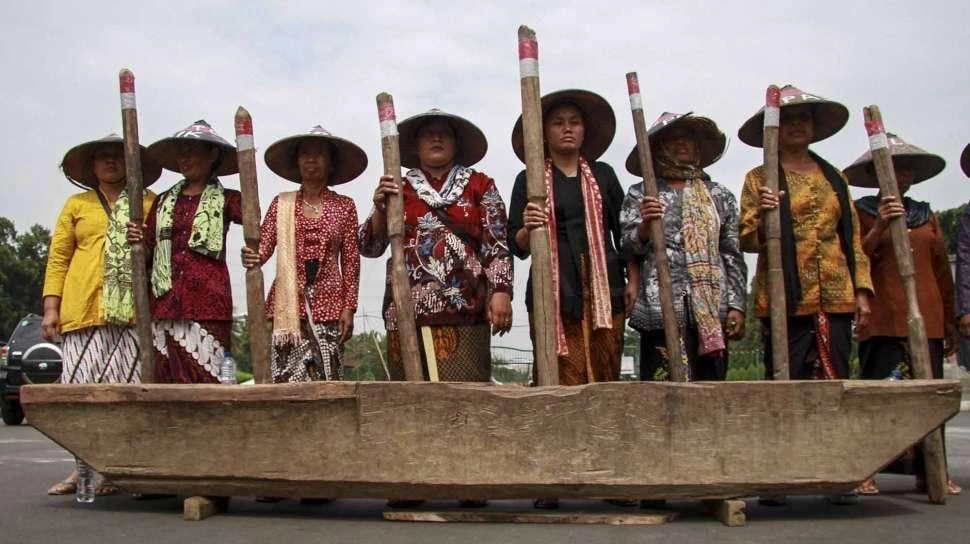 Perempuan Menjaga Pangan dan Alam, Mengapa Justru Paling Rentan terhadap Krisis Iklim?