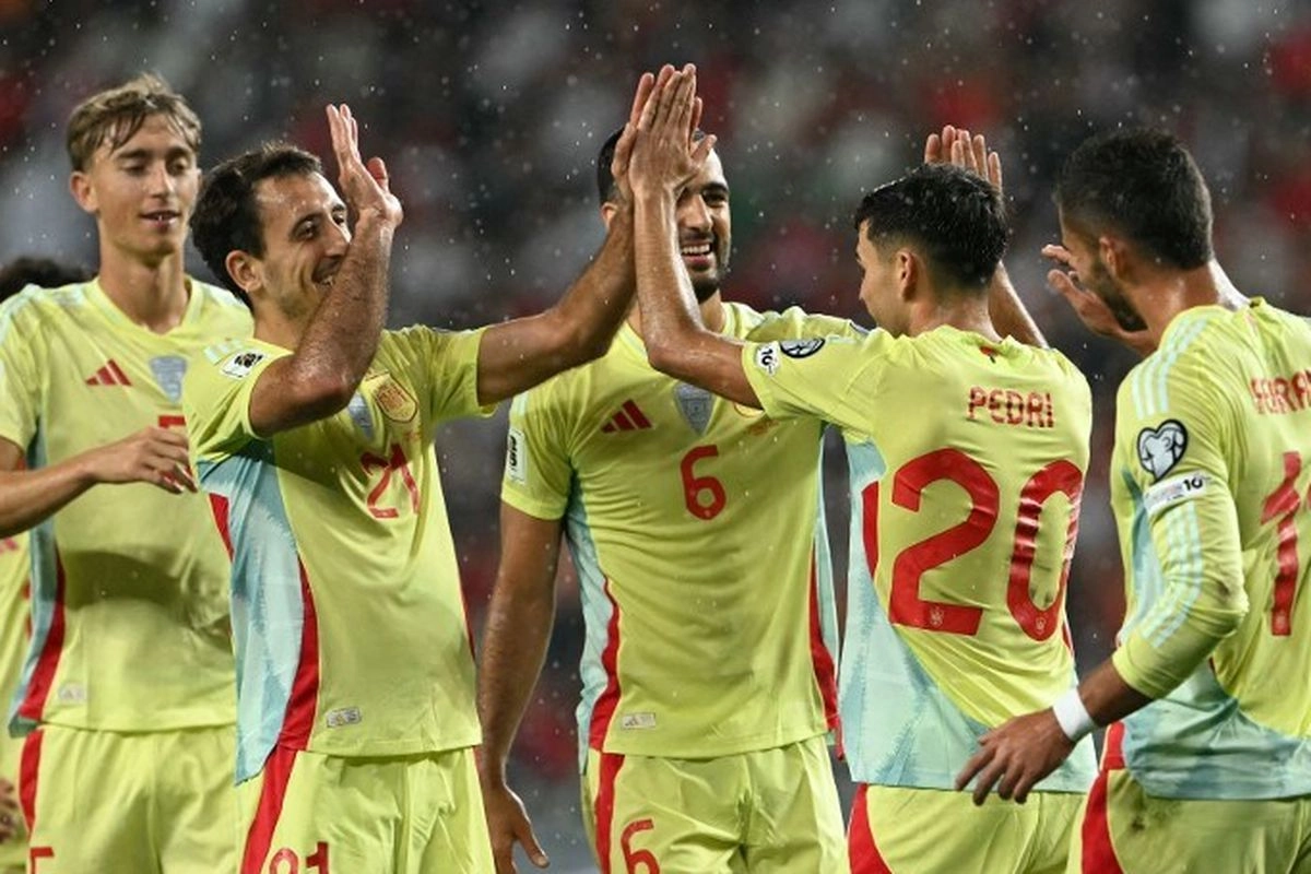 Respons Dean Huijsen Usai Nihil Pemain Real Madrid di Skuad Spanyol