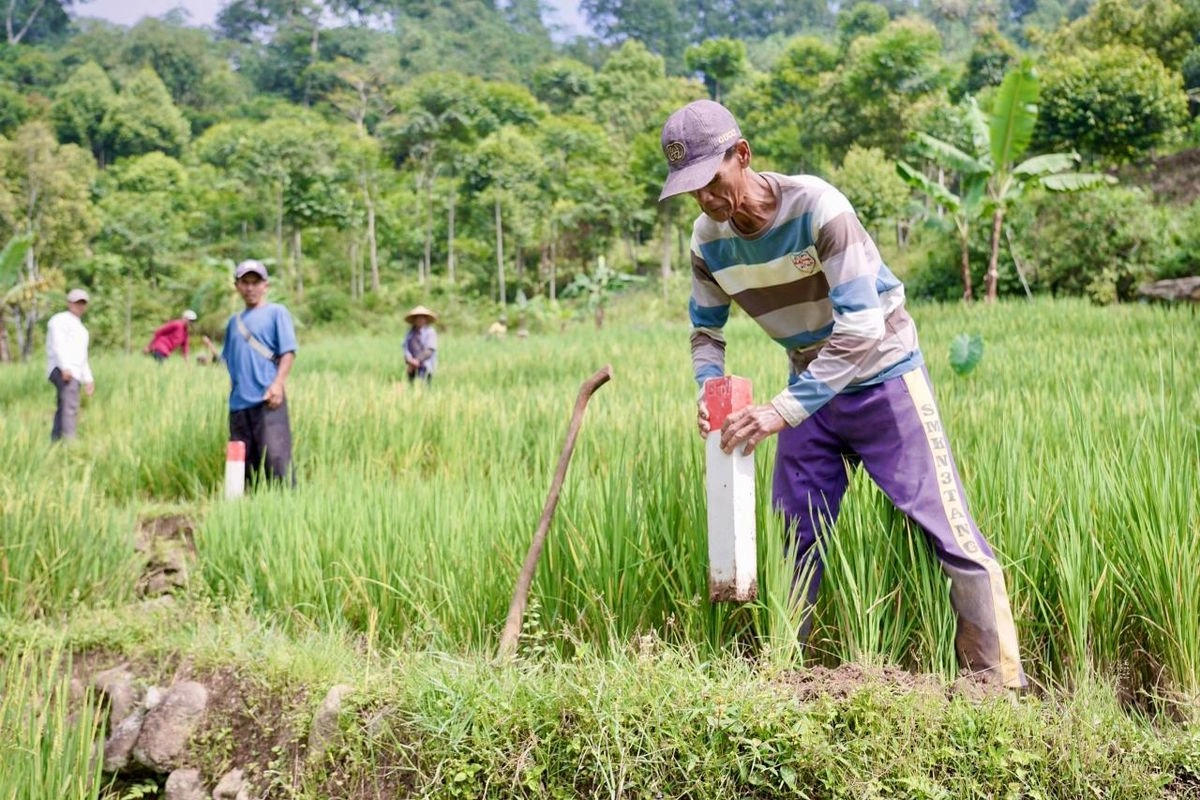 Nusron: Pasang Patok Sekarang, Biar Tanah Tidak Dicaplok Tetangga