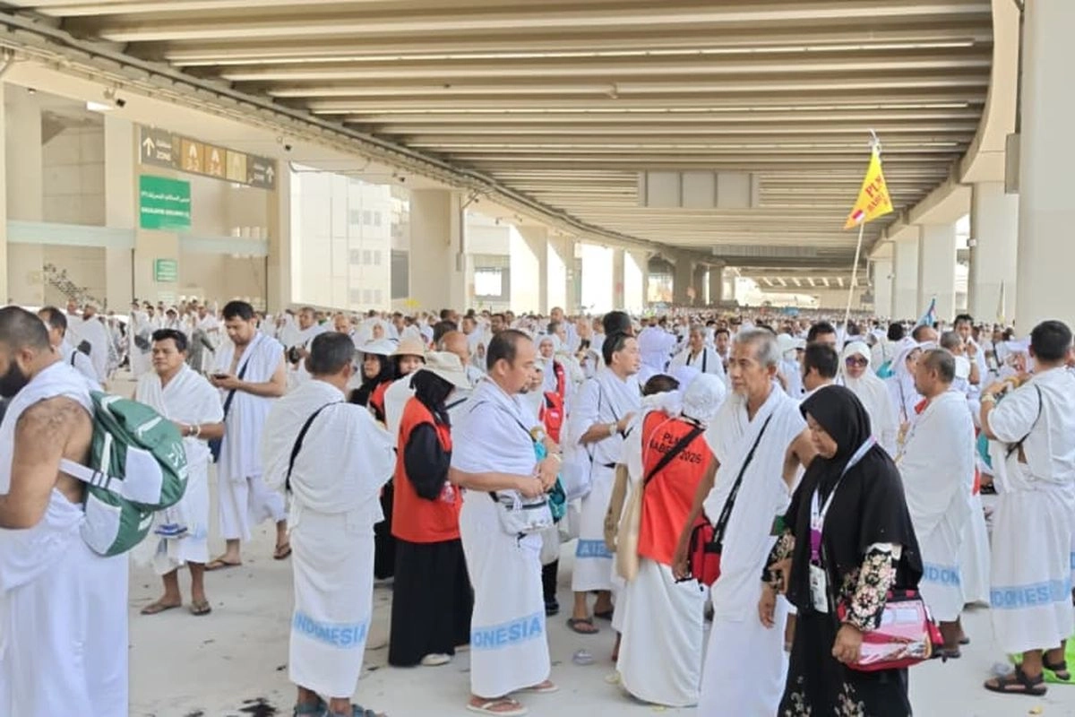 Jemaah Haji Mulai Bergerak dari Mina Menuju Hotel di Mekkah