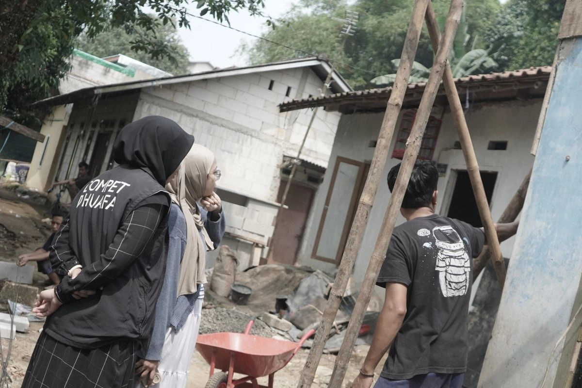 Mengintip Berkah Zakat di Balik Perbaikan Rumah Karyawan PT Adev Melalui Dompet Dhuafa