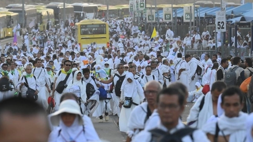 Masalah Krusial di Mina Terkuak, Jemaah Haji Tak Makan 9 Jam hingga Tenda Melebihi Kapasitas