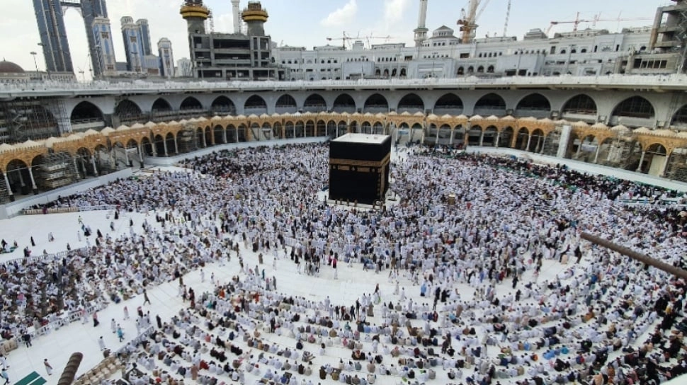 Ribuan Calon Jemaah Umrah Hanania Travel Gagal Berangkat, Negara Diminta Hadir Sesuai UU Terbaru!