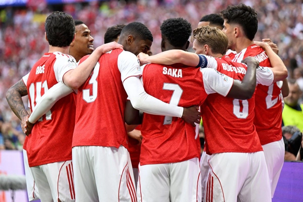 Arsenal, ''Haramball'' dan Jurang Mentalitas Juara di Hadapan Dominasi Elegan PSG