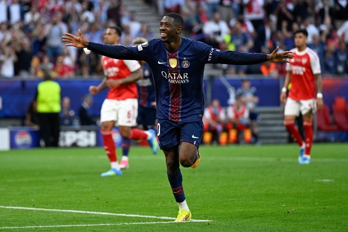 PSG Samai Rekor Liga Champions Barcelona dari Era Patrick Kluivert