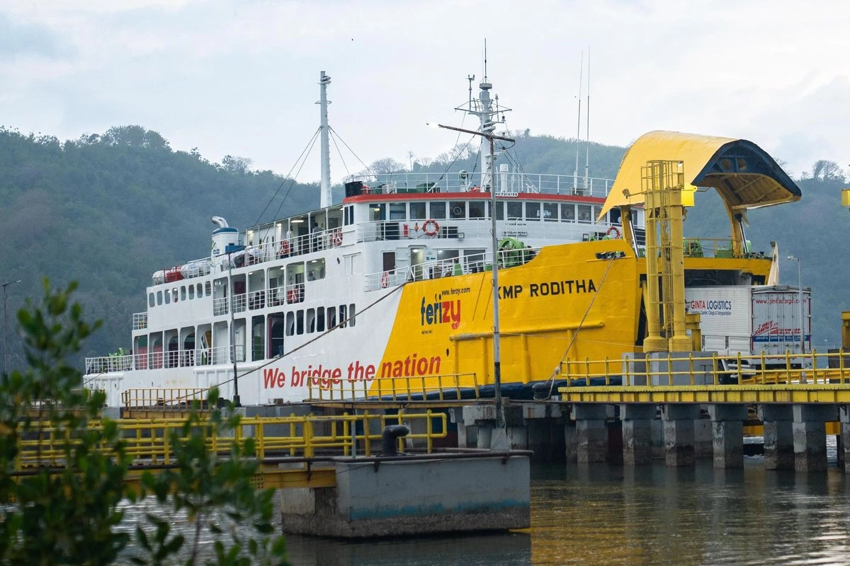ASDP Tegaskan Kendaraan Listrik Boleh Naik Kapal Feri, Ini Syaratnya