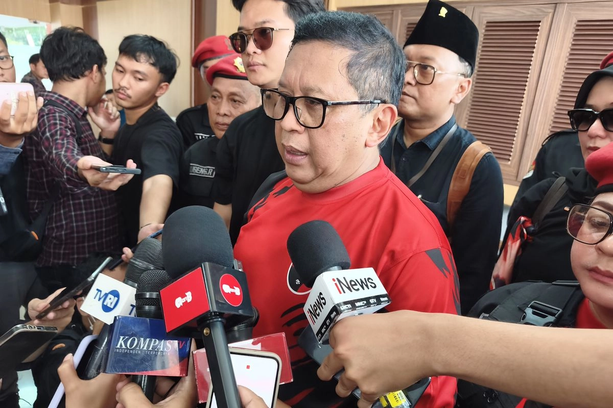 Jokowi Akan Keliling Daerah, Hasto Kristiyanto Minta Pertanggungjawaban