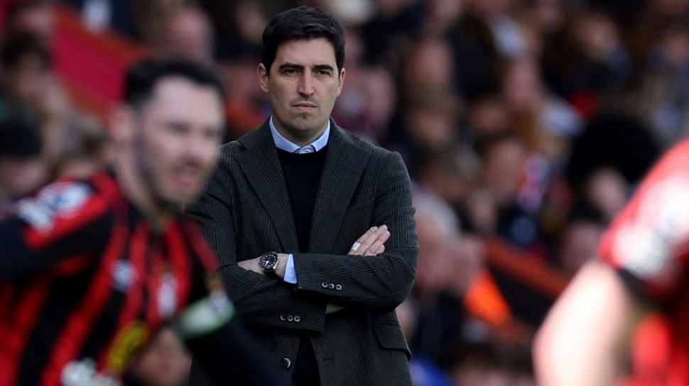 Liverpool Bidik Andoni Iraola Demi Mengembalikan Karakter Permainan Agresif di Anfield