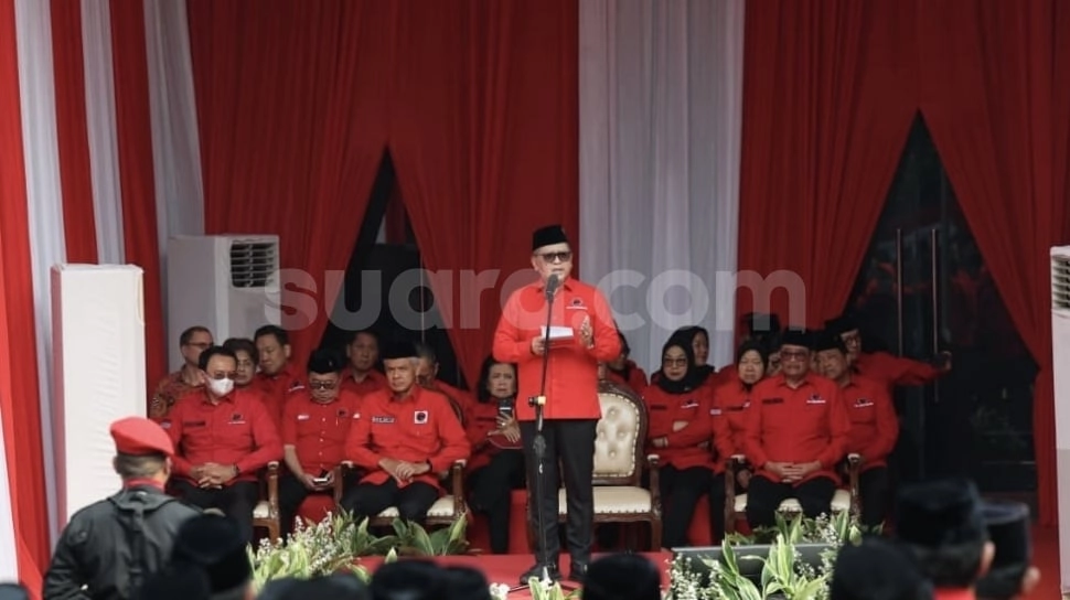 PDIP: Sikap Kritis adalah Cermin Cinta Tanah Air, Tak Bisa Dihadapi dengan Represi