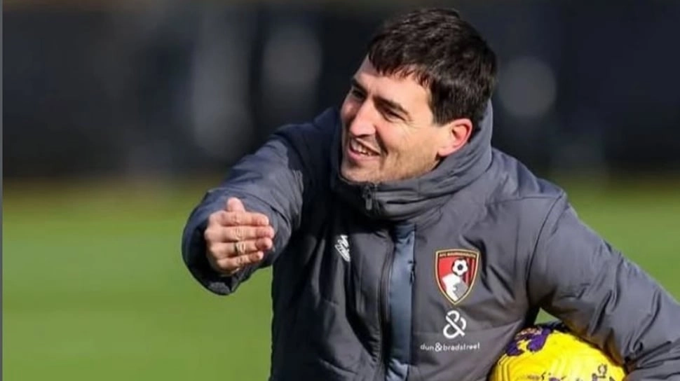 Liverpool Mulai Negosiasi dengan Andoni Iraola