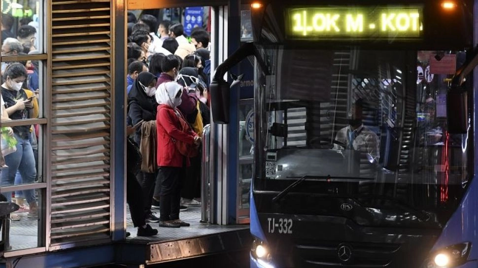 Rute Transjakarta Dialihkan Imbas Kebakaran Kemayoran, Cek Jalur Alternatifnya