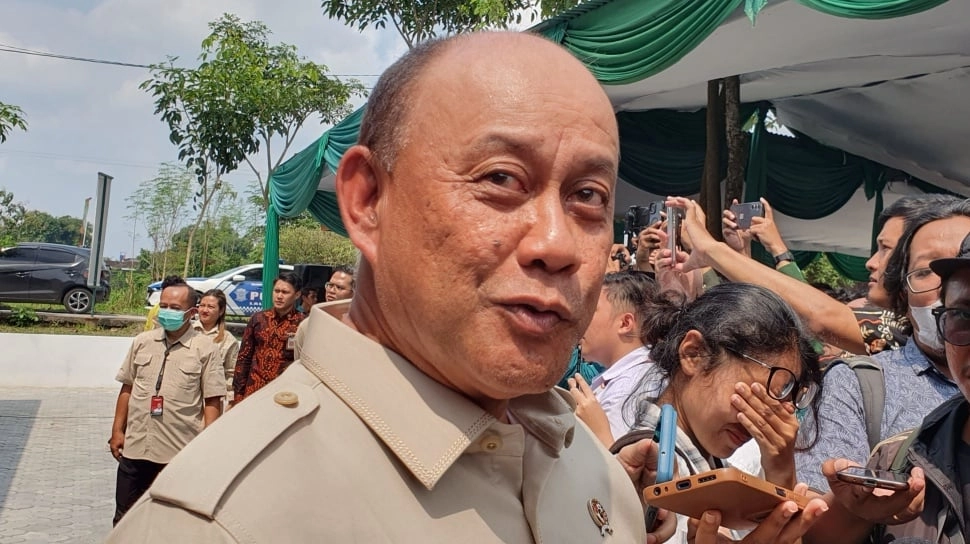 Rincian Korupsi Eks Kepala BGN: Proyek Sepeda Listrik MBG Hingga Sepatu
