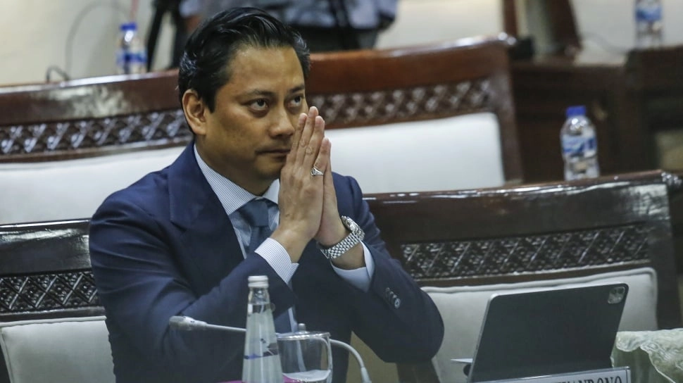 Rupiah Nyaris Jebol ke Rp18.000!! Himbara Ramai-ramai Tunjuk Thomas Djiwandono, Ada Apa?