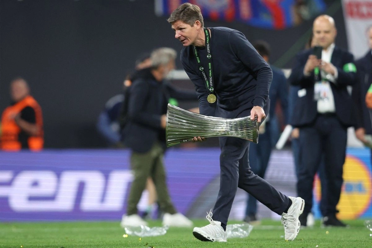 Diskusi Serius, AC Milan Selangkah Lebih Dekat Gaet Oliver Glasner