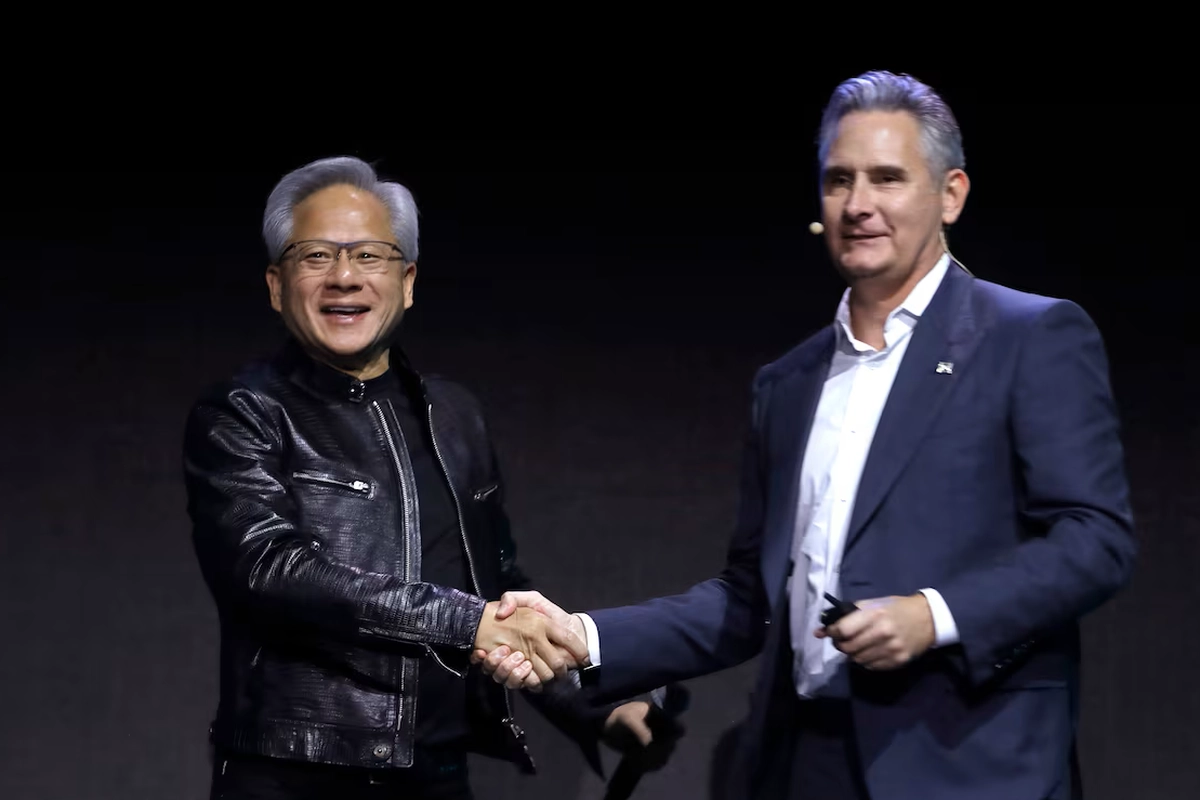 ''Jensen Huang Effect'' Kerek Saham Perusahaan Teknologi hingga Daging Babi