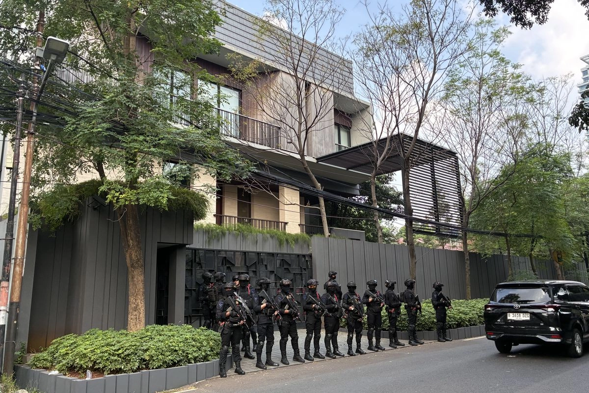 KPK Geledah Rumah Eks Wamen Imipas Silmy Karim