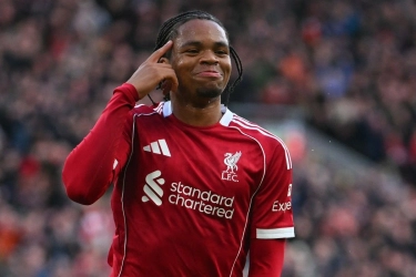 Bayern Muenchen Tertarik Bajak Rio Ngumoha dari Liverpool