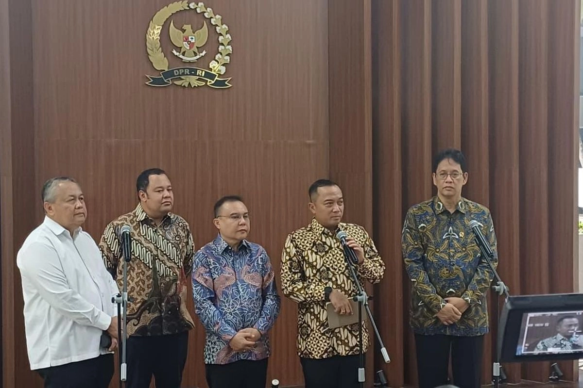 Purbaya Sebut Rupiah Lemah Tekan Pedagang Tahu Tempe