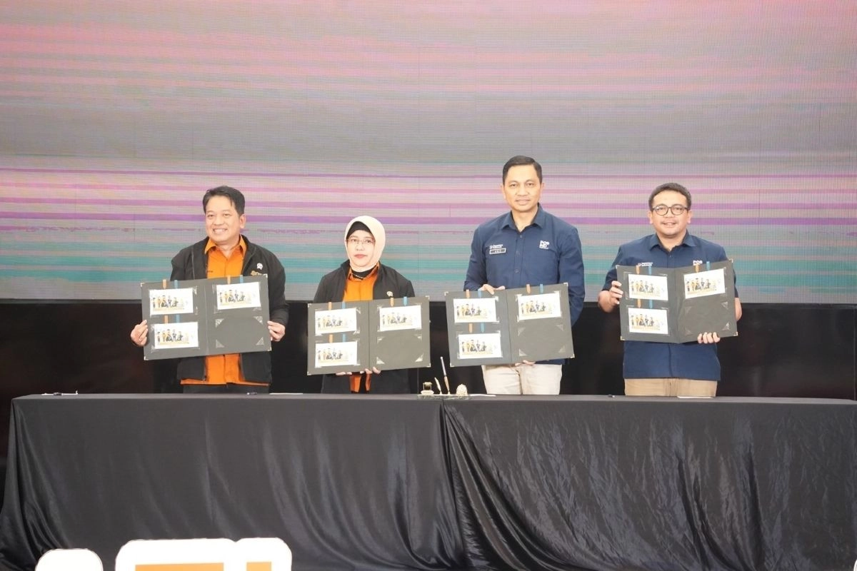 Catat Sejarah Baru, BPS dan Pos Indonesia Hadirkan Sampul Peringatan SE2026