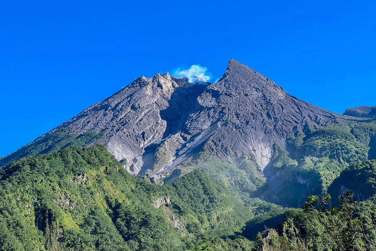 Pemerintah Perketat Pengawasan Wisata di Kawasan Gunung Api