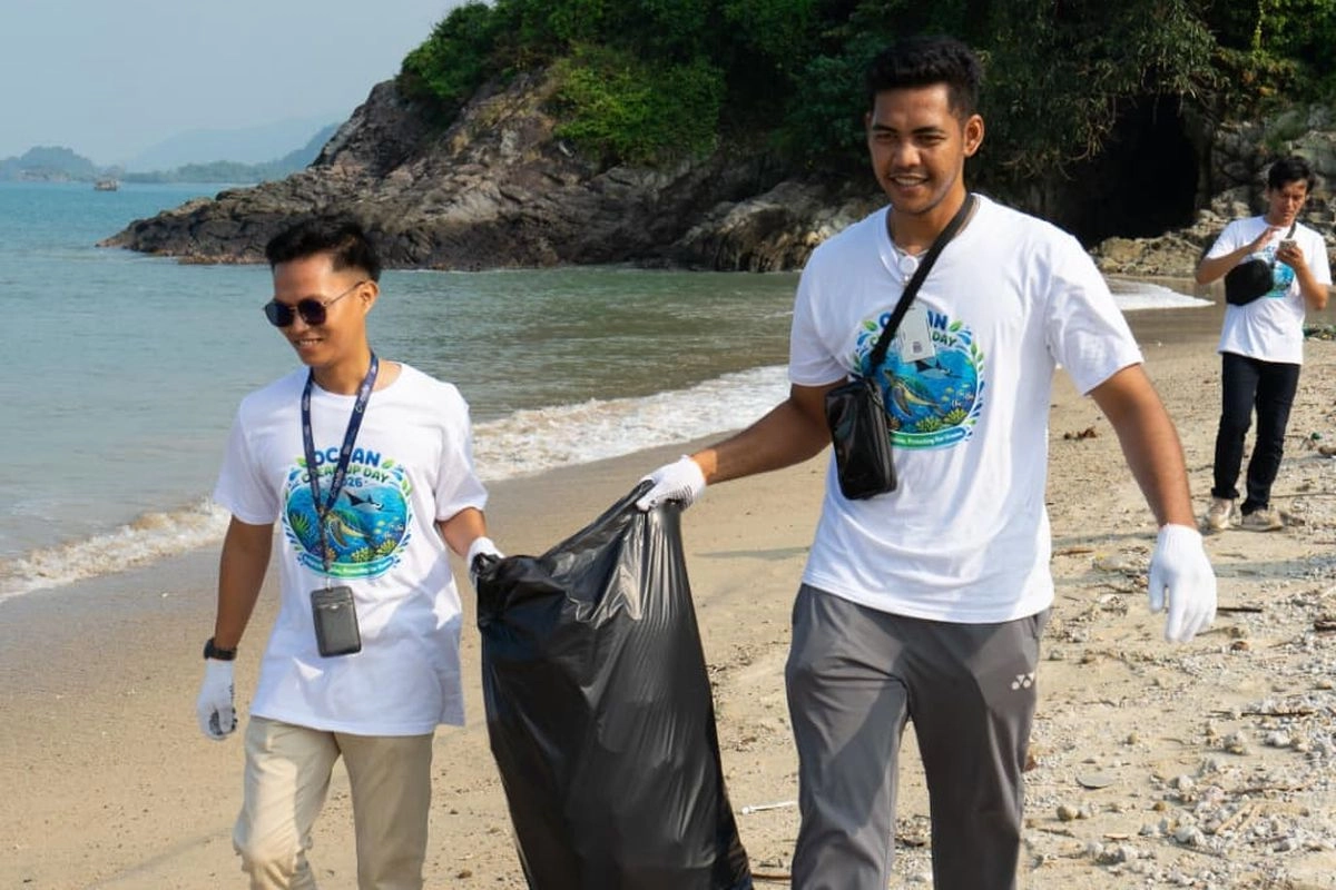 ASDP Angkut 13 Ton Sampah Laut, Cermin Tantangan Pesisir Indonesia